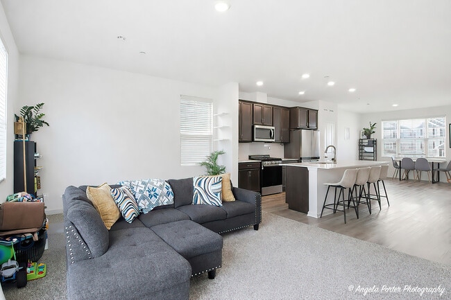 Building Photo - 2117 Yellowstone Blvd