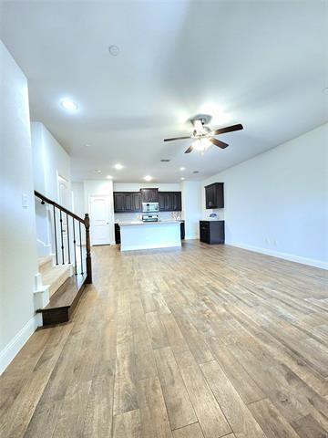 Building Photo - 6820 Meadow Crest Dr