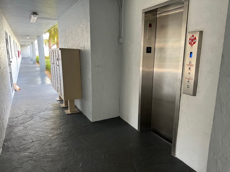 Building Photo - 8360 Sands Point Blvd