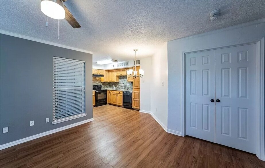 Building Photo - 1704 Baird Farm Cir