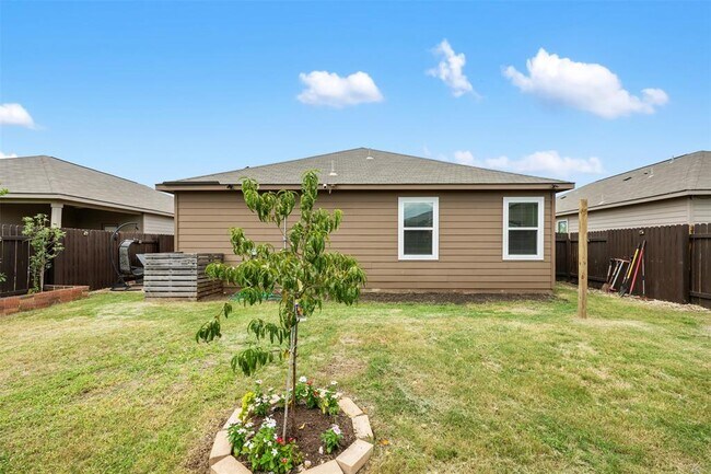 Building Photo - 817 Liberty Meadows Dr