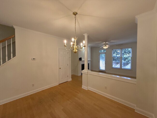 Building Photo - Dilworth/ Latta Heights