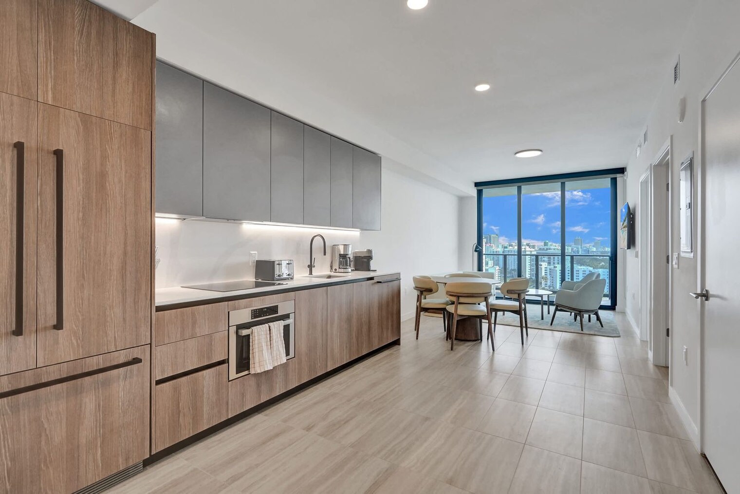 Building Photo - 580 72nd St