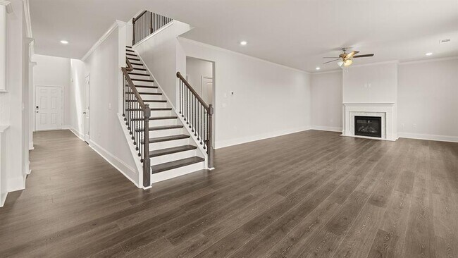 Building Photo - 5240 Loring St