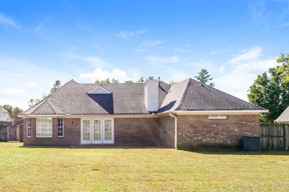 Building Photo - 2068 Heather Ridge