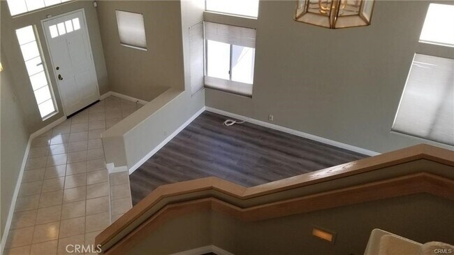 Building Photo - 424 Dylan Dr