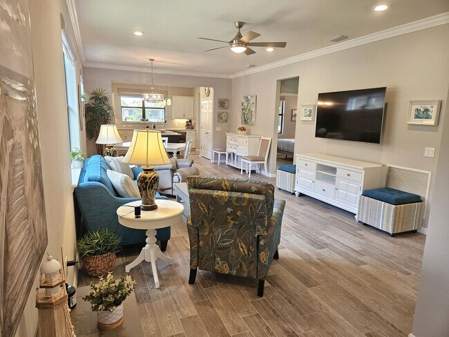 Building Photo - Annual Furnished 2 Bedroom 2 Bathroom with a Flex Room in Island Walk!