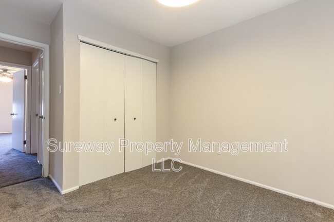 Building Photo - 166 Camber Ln
