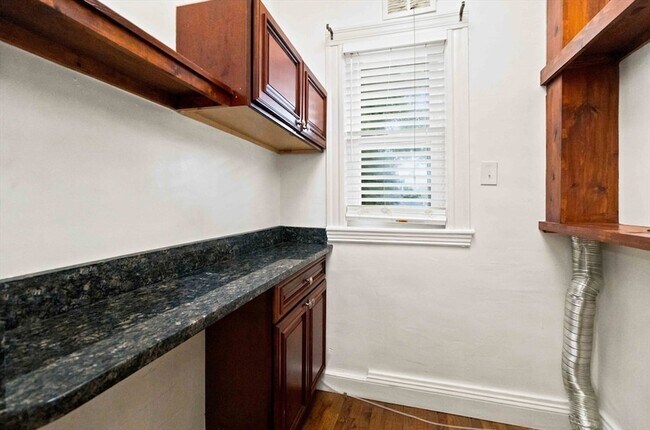 Building Photo - 15 Fairmount St