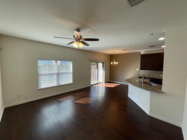 Building Photo - 4776 Bridgewater St