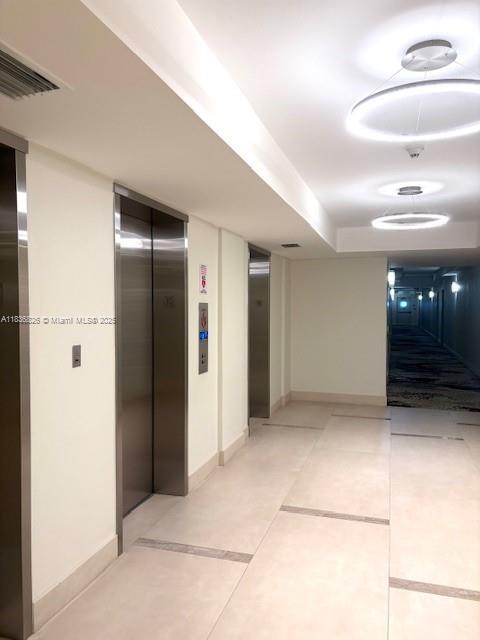Building Photo - 3001 S Ocean Dr