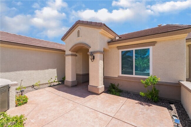 Building Photo - 3016 Friendship Hill Cir