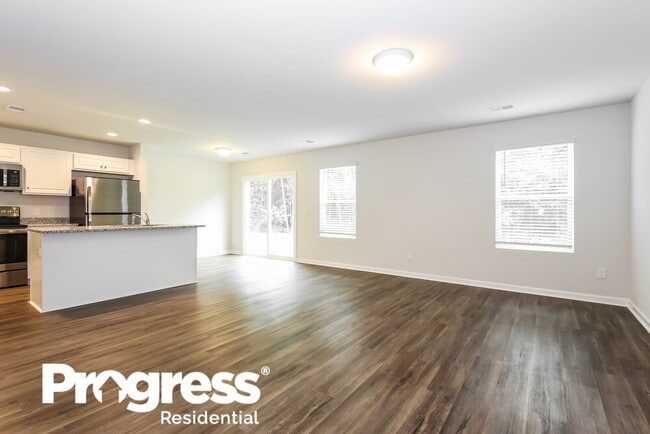 Building Photo - 442 Pollyanna Dr