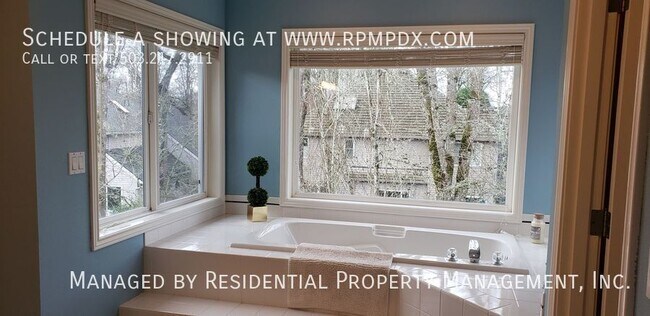 Building Photo - 14066 Chatham Ct