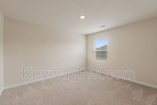 Building Photo - 3262 Carmine Ave