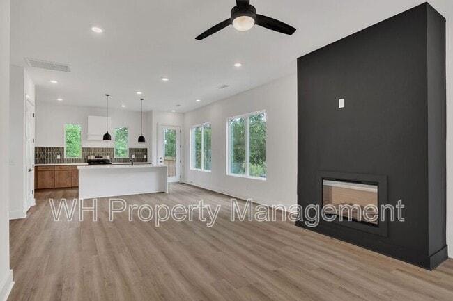 Building Photo - 3816 Tigerbelle Dr