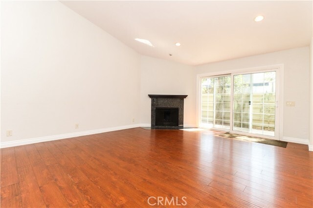 Building Photo - 541 Wayland Ct