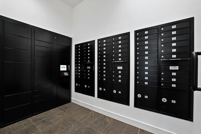 Building Photo - Unit Type: E1 | 1 Bed | 1 Bath