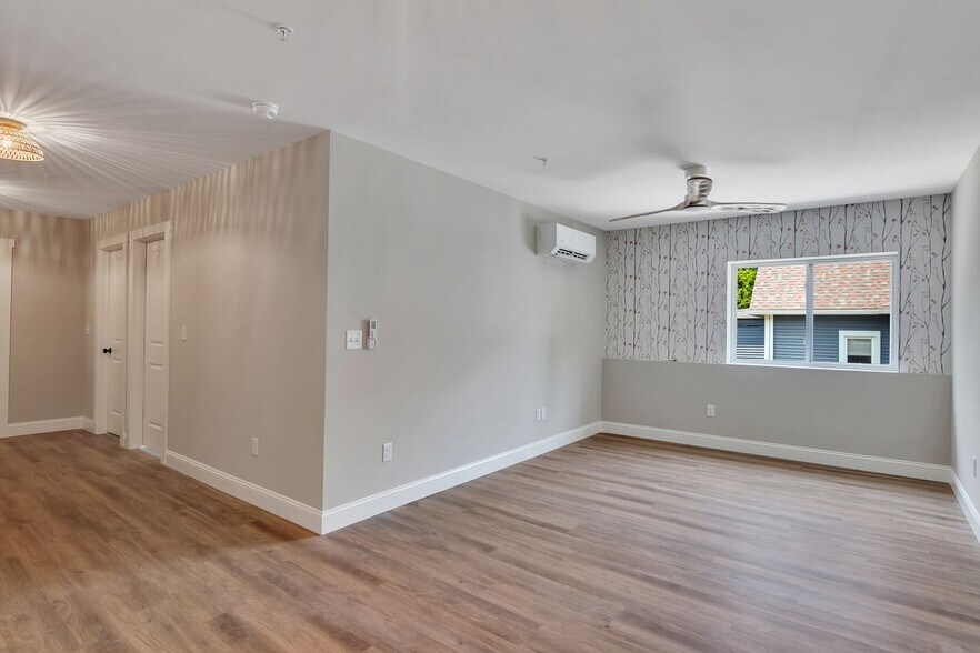 Building Photo - 36 Pawling Ave