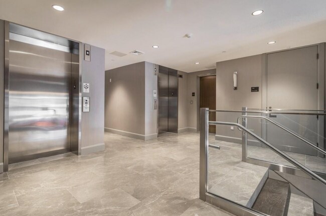 Building Photo - 140 Shawmut Ave