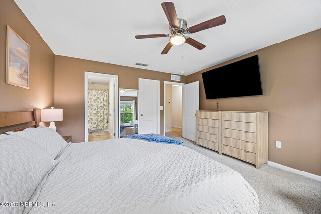 Building Photo - 470 Servia Dr