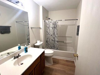 Building Photo - 1309 Silverstone Dr