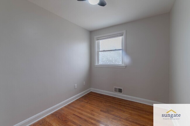 Building Photo - 5405 Moravia Rd