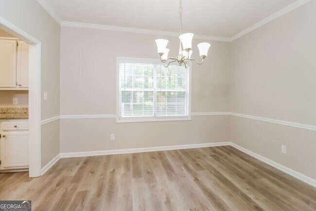 Building Photo - 220 Chesterfield Ct