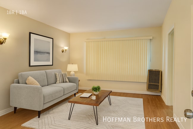 Building Photo - 746 S Coronado St