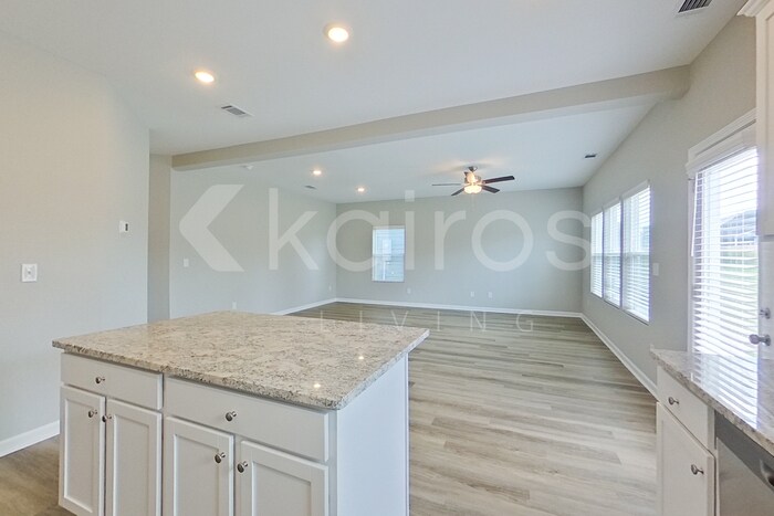 Building Photo - 7379 Foggy River Dr