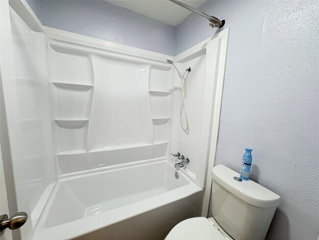 Building Photo - 10555 Turtlewood Ct