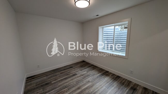 Building Photo - 4232 Athlen Wy