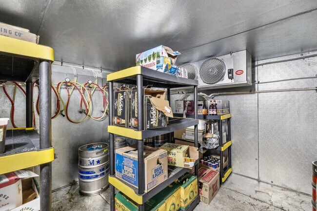 Building Photo - 5520 W Vliet St