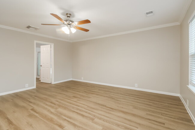 Building Photo - 20122 Cypresswood Glen