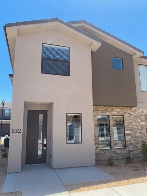 Building Photo - 832 Black Alder Dr