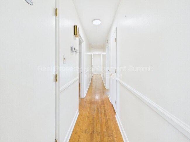 Building Photo - 1508 Chesley Pl