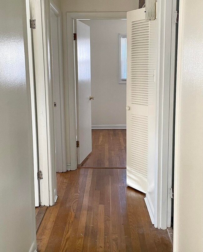 Building Photo - 1653 Brittany Ln