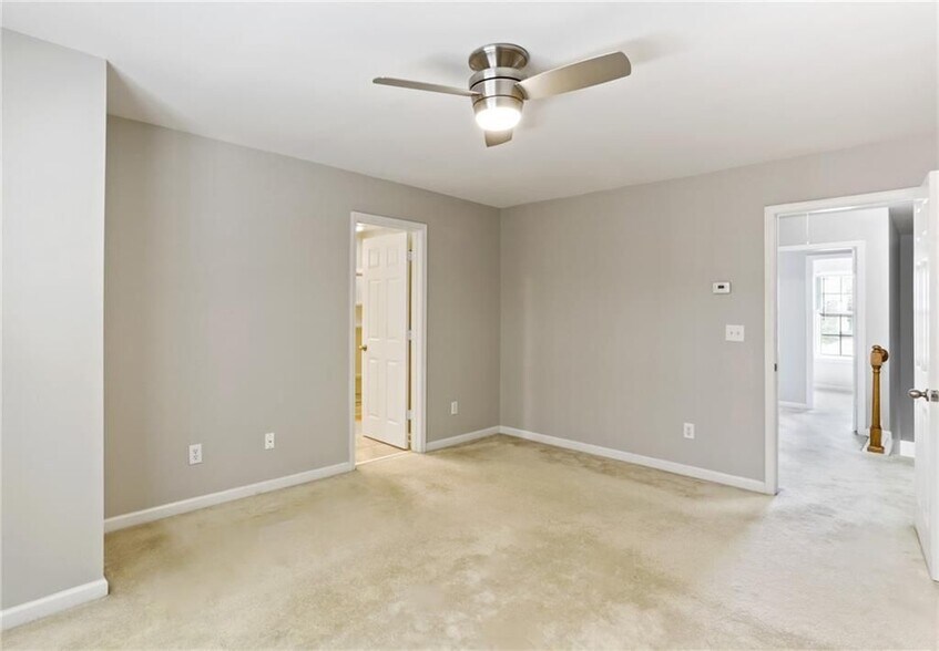 Building Photo - 9830 Murano View