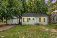 Building Photo - 2622 Lamar St