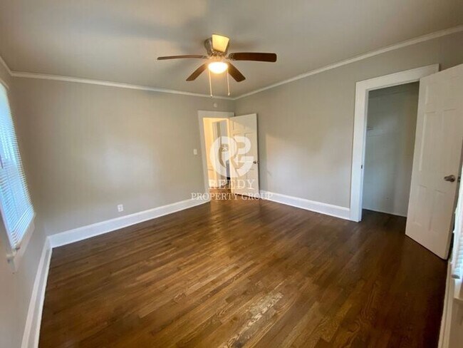 Building Photo - Beautifully renovated Spartanburg Home!