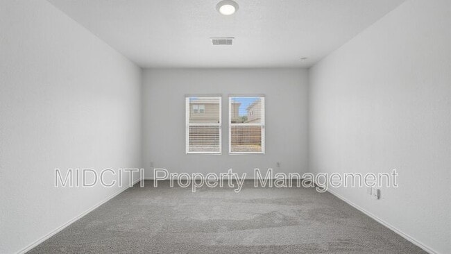 Building Photo - 255 Granary Dr