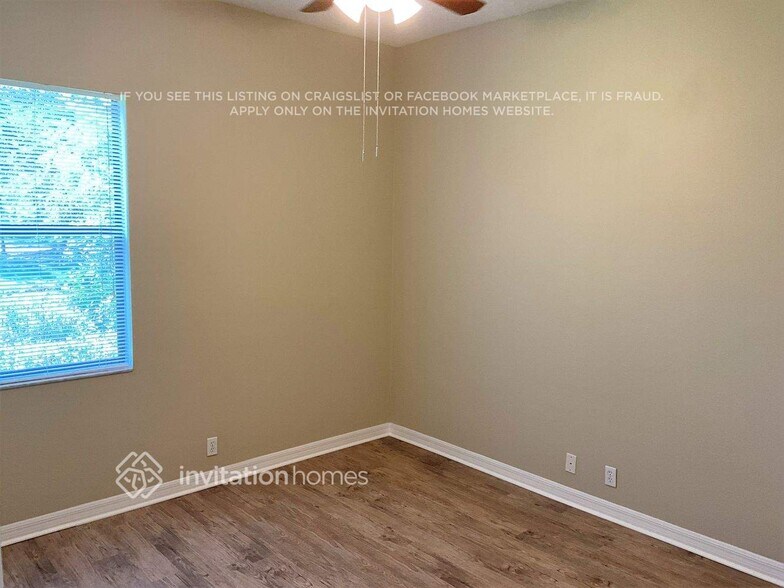 Building Photo - 1102 Brambling Ct