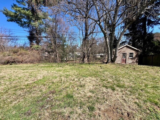 Building Photo - Stunning 4-Bedroom Single Family Home in Wyncote! Available NOW!