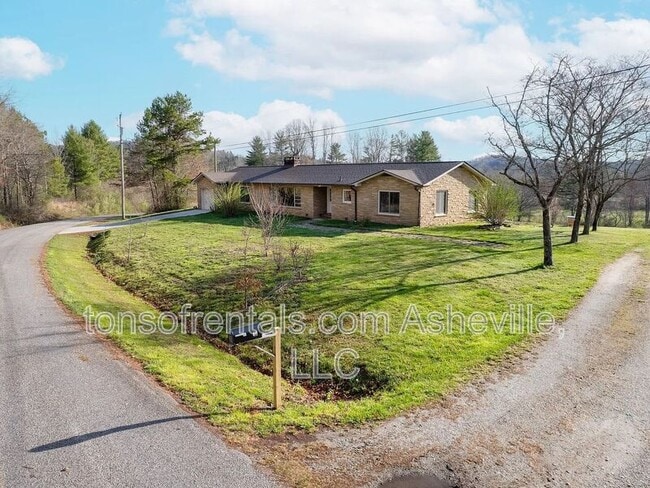 Primary Photo - 411 Old County Home Rd W