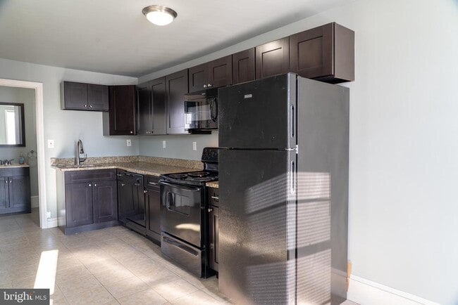 Building Photo - 26 Pitman Ave