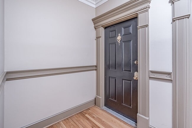 Building Photo - 2 bed 2 bath Peachtree Loft living in Buck...