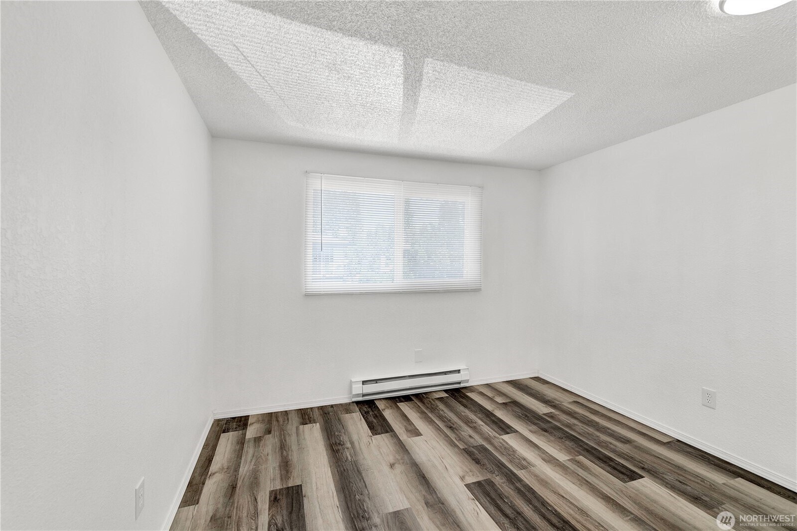 room #1 - 218 Ellingson Dr