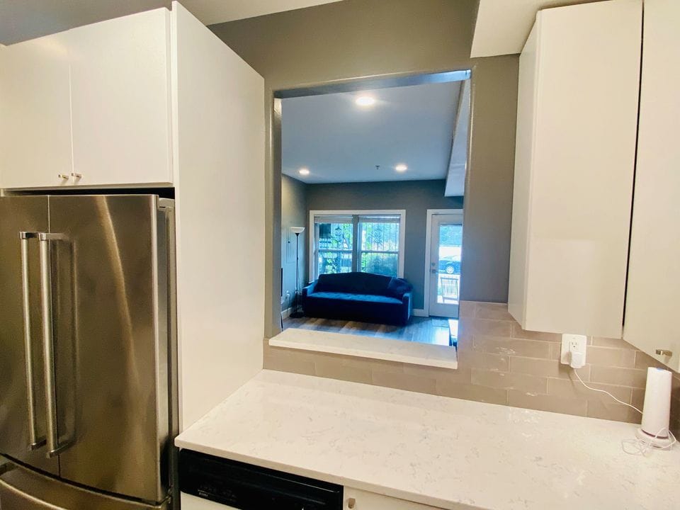 Kitchen - 443 R St NW