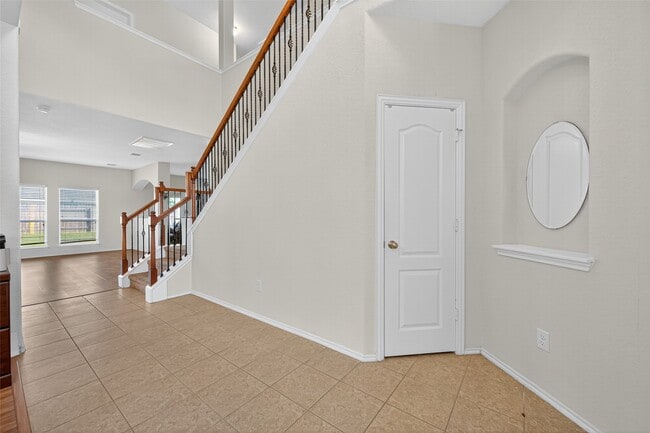 Building Photo - 21583 Rose Mill Dr