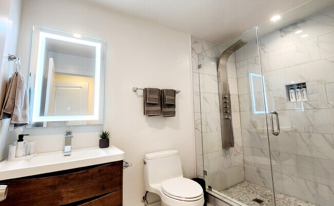 Building Photo - 2635 Dalemead St